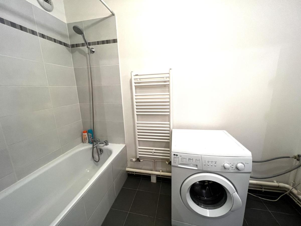 Paris La-defense - U Arena - 2 Bedrooms - Parking, Terrace & Wifi Nanterre